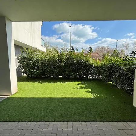 Aranyhid Deluxe Διαμέρισμα